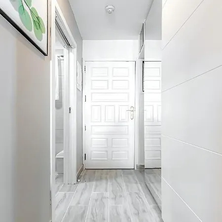 Home2book Center Apartment